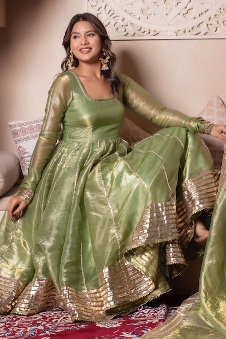 Buy_Pomcha Jaipur_Green Silk Gota Patti Round Neck Anarkali Kurta Set 