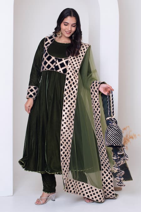 Pomcha Jaipur Green Velvet, Net Gota Patti Round Neck Anarkali Set Online at Aza Fashions Pomcha Jaipur_Green Velvet, Net Gota Patti Round Neck Anarkali Set _Online_at_Aza_Fashions