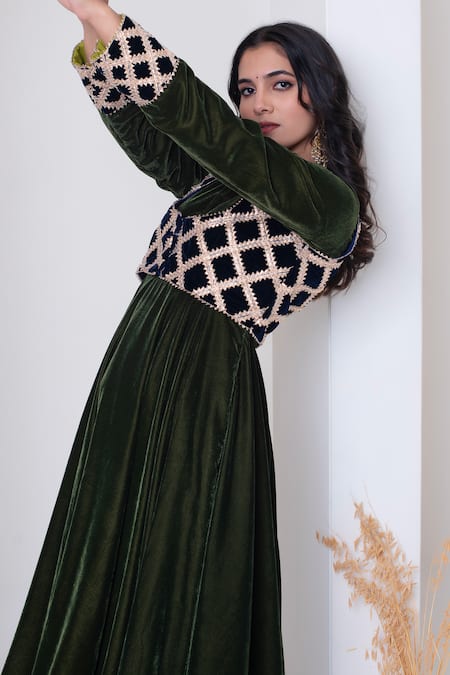 Buy Pomcha Jaipur Green Velvet, Net Gota Patti Round Neck Anarkali Set Buy_Pomcha Jaipur_Green Velvet, Net Gota Patti Round Neck Anarkali Set