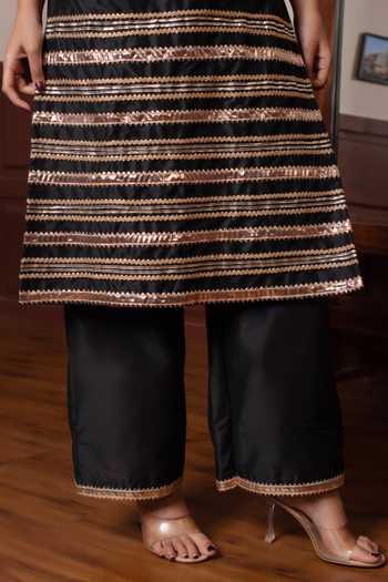 Pomcha Jaipur Black Cotton, Silk, Net Gota Patti Square Neck Kurta Set at Aza Fashions Pomcha Jaipur_Black Cotton, Silk, Net Gota Patti Square Neck Kurta Set _at_Aza_Fashions