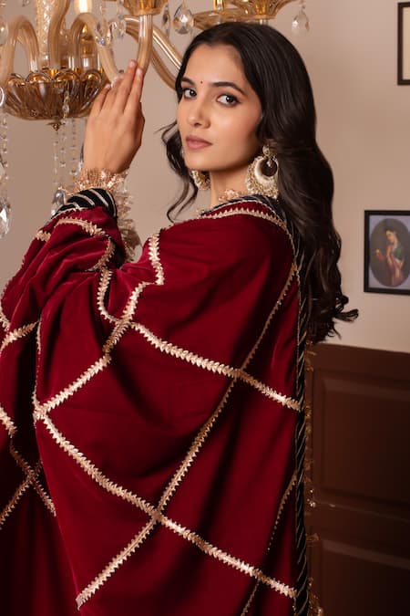 Buy_Pomcha Jaipur_Maroon Velvet Gota Patti, Embroidery V-neck Kurta Pant Set 