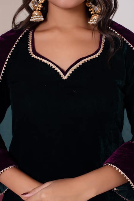 Pomcha Jaipur_Green Velvet, Silk Gota Patti V-neck Bottle Kurta Pant Set _at_Aza_Fashions