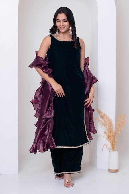 Pomcha Jaipur Bottle Green Velvet Kurta Set 