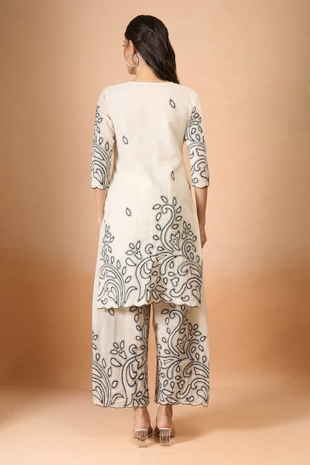 Samyukta Singhania Off White Embroidered Kurta Pant Set 