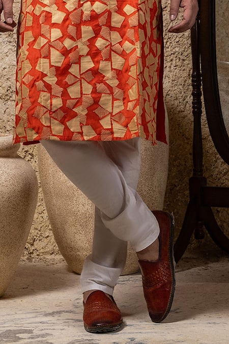 Priyanka Haralalka_Rust Cotton, Silk Embroidery, Applique Kurta And Pant Set _Online_at_Aza_Fashions