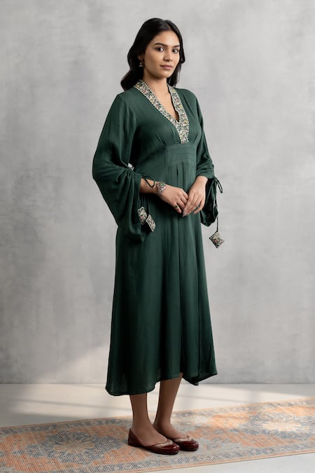 Buy_Neelu And Manvi_Green Cotton Satin Embroidery V-neck Thread Designer Dress _Online_at_Aza_Fashions