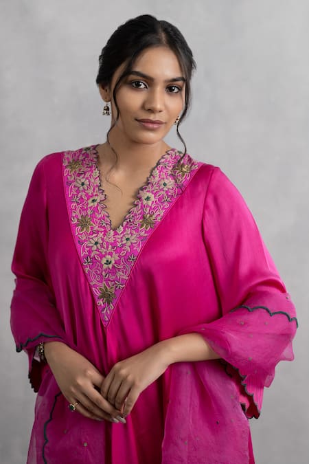 Neelu And Manvi_Pink Satin, Organza Embroidery V-neck Hand Kurta Set _at_Aza_Fashions