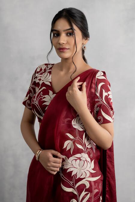 Buy_Neelu And Manvi_Maroon Satin, Organza Embroidery, Applique V-neck Saree Set _Online_at_Aza_Fashions