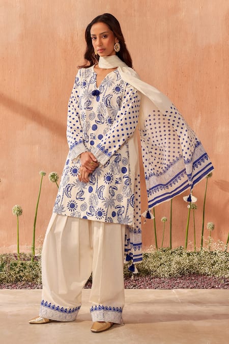 Seema Nanda Nilofer Ivory Kurta Set 