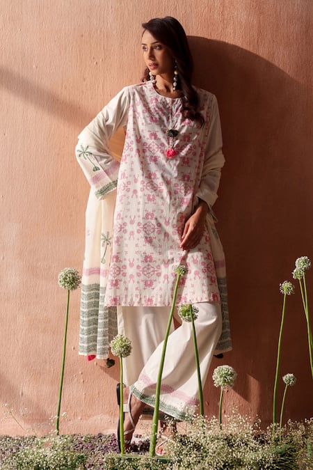 Shop_Seema Nanda_Ivory Cotton, Poplin Embroidery Round Neck Floral Print Kurta Set 
