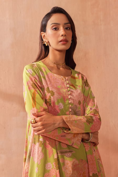 Seema Nanda Lime Cotton, Poplin Embroidery, Pom-poms Round Neck Gulzar Kurta Set Online at Aza Fashions Seema Nanda_Lime Cotton, Poplin Embroidery, Pom-poms Round Neck Gulzar Kurta Set _Online_at_Aza_Fashions