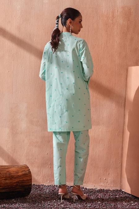 Seema Nanda_Aqua Cotton, Poplin Embroidery Mandarin Collar Blue Falak Kurta Set _at_Aza_Fashions