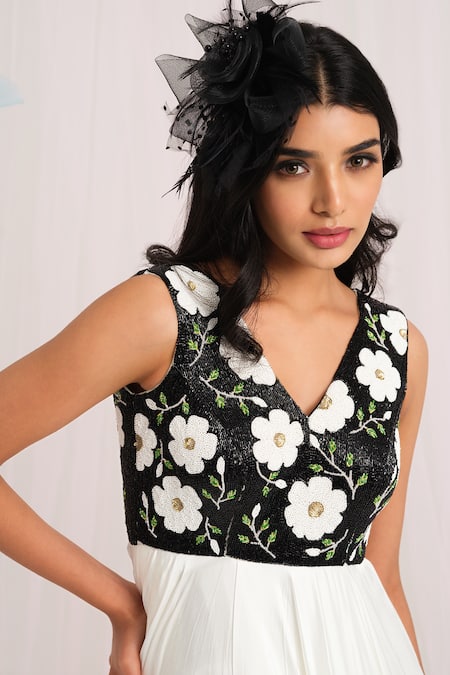 Shop_House Of Akshata_Black Bemberg, Satin Embroidery V-neck Chic Floral Elegance Gown _Online_at_Aza_Fashions