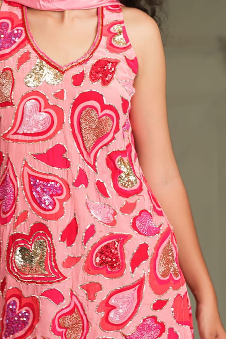 Buy_House Of Akshata_Red Crepe, Tissue Embroidery Scoop Neck Heart Embellished Co-ord Set 