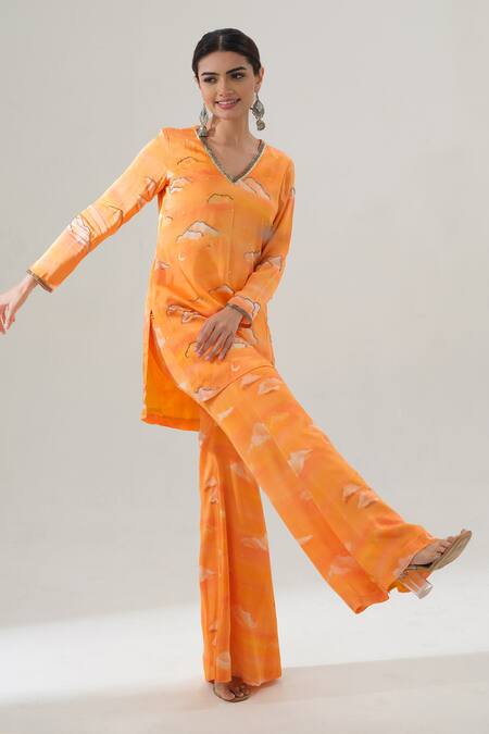 Shop House Of Akshata Orange Bemberg, Satin Embroidery V-neck Sunset Glow Co-ord Set Online at Aza Fashions Shop_House Of Akshata_Orange Bemberg, Satin Embroidery V-neck Sunset Glow Co-ord Set _Online_at_Aza_Fashions