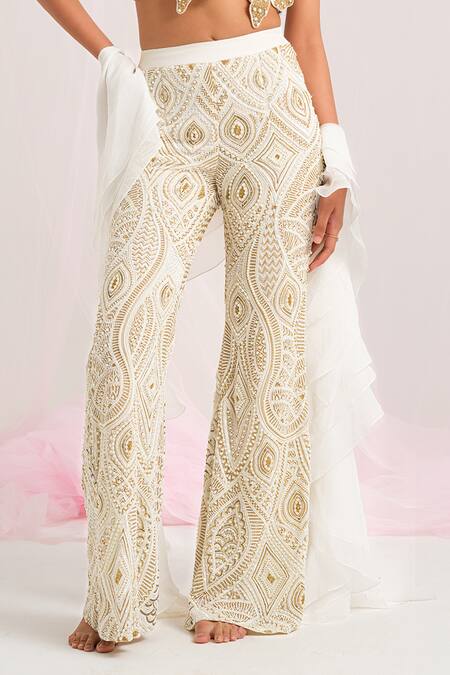House Of Akshata_White Georgette, Organza Beads, Embroidery Scoop Neck Embellished Co-ord Set _at_Aza_Fashions