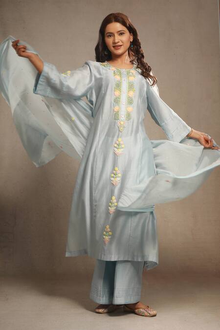 Buy_Sonali Methi_Blue Silk, Chanderi Embroidery Round Neck Powder Hand Kurta Set _Online_at_Aza_Fashions