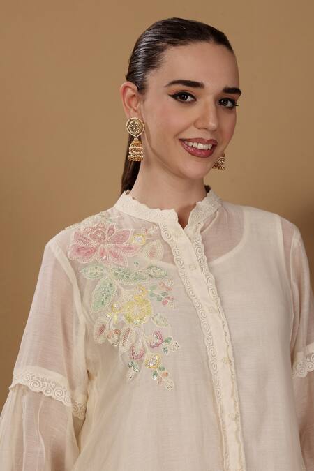 Buy_Sonali Methi_Off White Chanderi Embroidery Collared Kurta Set _Online_at_Aza_Fashions