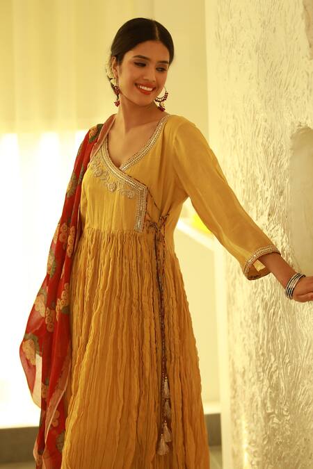Buy_Sonali Methi_Yellow Embroidery V-neck Red Hand Angarkha Set _Online_at_Aza_Fashions