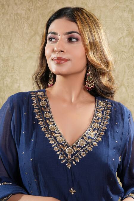 Sonali Methi_Navy Embroidery V-neck Blue Hand Anarkali Set _Online_at_Aza_Fashions