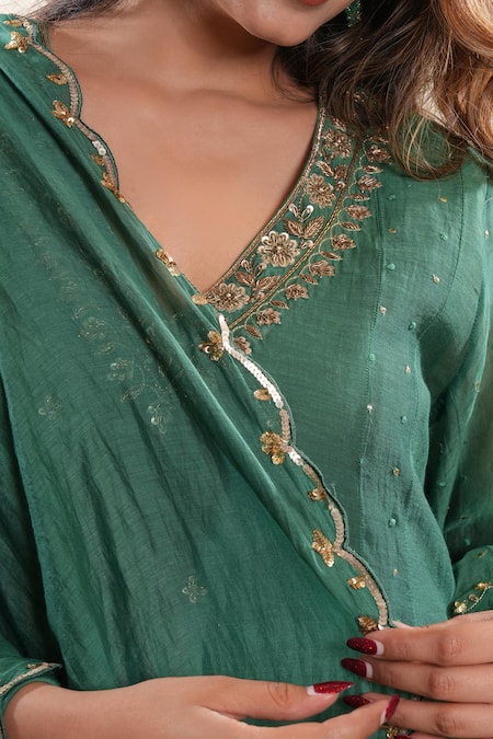 Buy_Sonali Methi_Green Embroidery V-neck Bottle Hand Anarkali Set _Online_at_Aza_Fashions