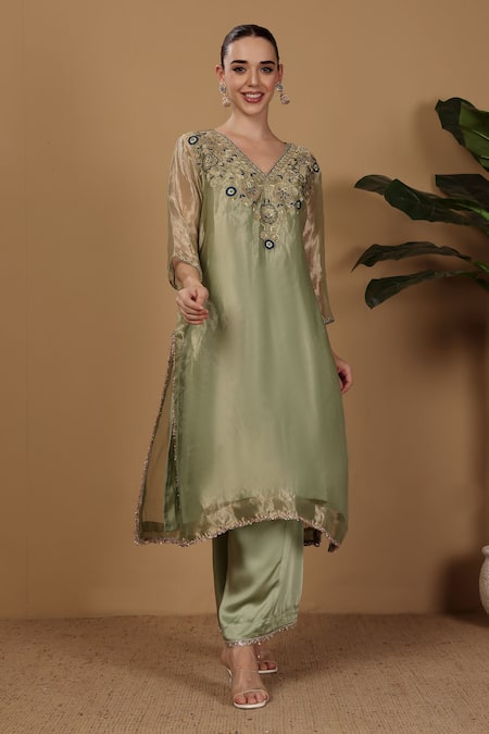 Sonali Methi Green Tissue, Crepe Embroidery V-neck Hand Kurta Pant Set