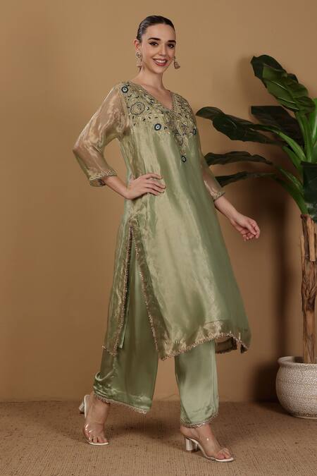 Sonali Methi_Green Tissue, Crepe Embroidery V-neck Hand Kurta Pant Set _Online_at_Aza_Fashions