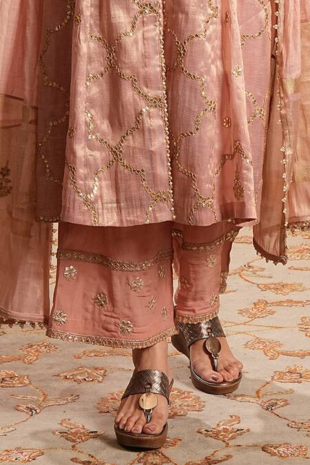Buy_Sonali Methi_Blush Tissue Embroidery V-neck Pink Hand Kurta Set _Online_at_Aza_Fashions