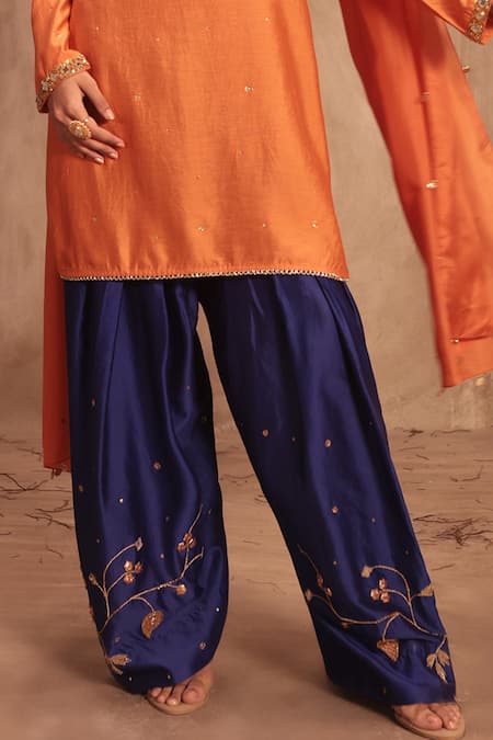 Label Niti Bothra_Orange Chinon, Silk Zari, Embroidery, Gota Patti V-neck Zardosi Kurta Set _Online_at_Aza_Fashions