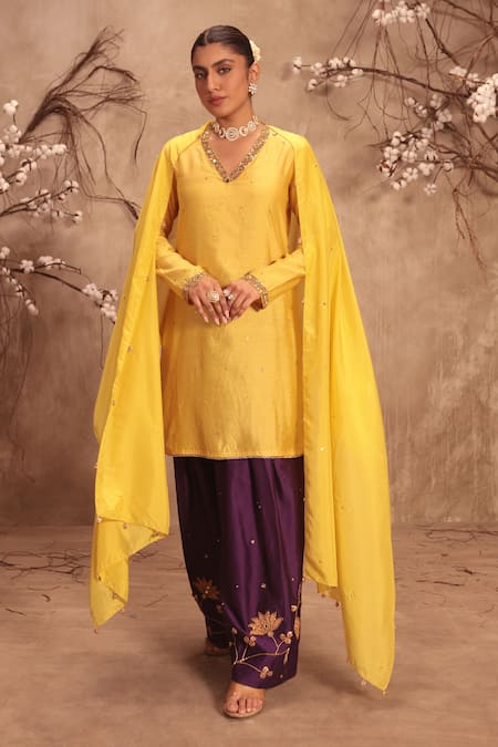Buy_Label Niti Bothra_Yellow Chinon, Silk Embroidery, Zari, Applique, Gota Patti Zardosi Kurta Set 