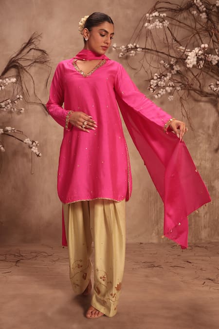 Label Niti Bothra Pink Silk Embroidery, Gota Patti V-neck Hot Zardosi Kurta Set