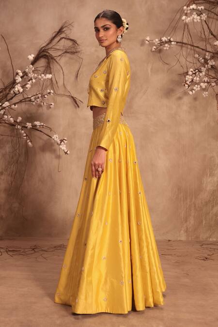 Buy_Label Niti Bothra_Yellow Silk Mirrors, Zari V-neck Heavily Embroidered Lehenga Set _Online_at_Aza_Fashions