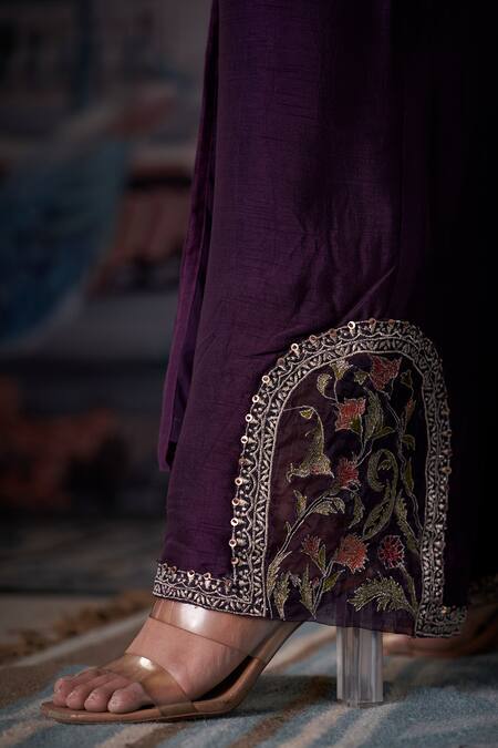 Amrta By Guneet Kondal_Purple Silk, Chanderi, Viscose Embroidery, Beads Round Neck Kurta Set _at_Aza_Fashions
