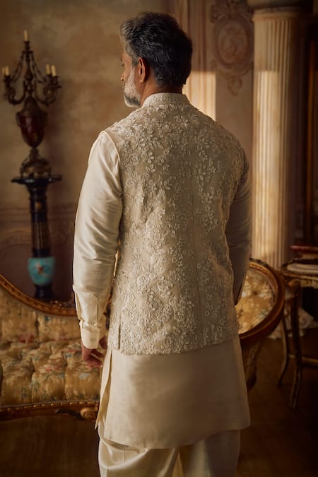 Shop_Seema Gujral_Beige Silk Embroidery Champagne Three-dimensional Bundi Kurta Set _at_Aza_Fashions