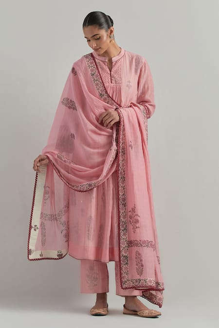 Ikshita Choudhary Light Pink Chanderi Kurta Pant Dupatta Set 