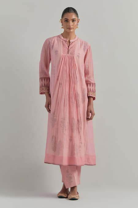 Shop_Ikshita Choudhary_Pink Chanderi Embroidery Round Neck Light Kurta Pant Dupatta Set _Online_at_Aza_Fashions