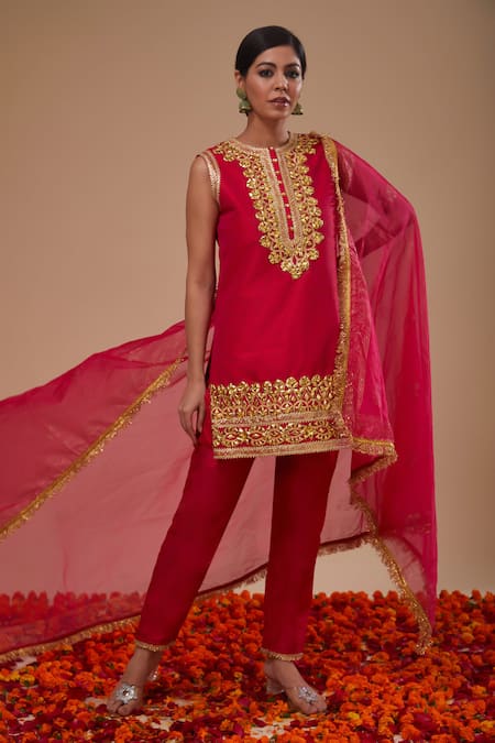 Preeti S Kapoor Fuchsia Dupion, Organza Embroidery Round Neck Straight Kurta Pant Set