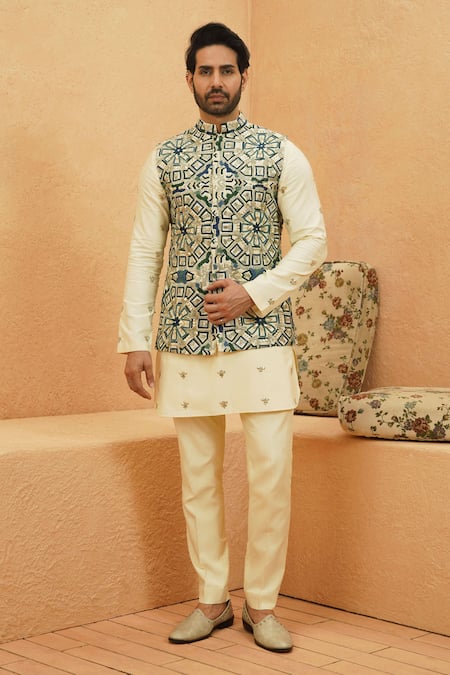 Sva By Sonam & Paras Modi Embellished Ivory Rawsilk Bundi 