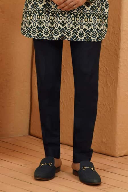 Sva By Sonam & Paras Modi Ivory Silk Embroidery Embellished Kurta Set Online at Aza Fashions Sva By Sonam & Paras Modi_Ivory Silk Embroidery Embellished Kurta Set_Online_at_Aza_Fashions