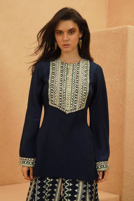 Sva By Sonam & Paras Modi_Blue Crepe Embroidery Round Neck Zahara Midnight Kurta And Flared Pant_Online_at_Aza_Fashions