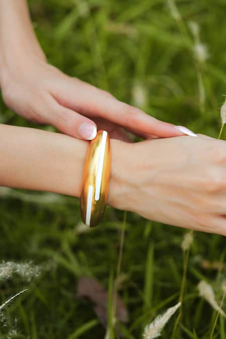 Buy_Varnika Arora_Gold Plated Circlet Bangle _Online_at_Aza_Fashions