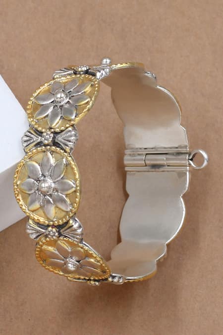Sangeeta Boochra Gold Designer Handcrafted Bangle 