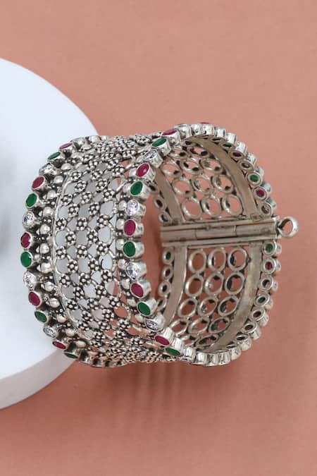 Sangeeta Boochra Kundan Silver Designer Bangle 