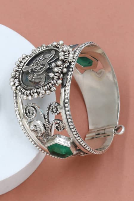 Sangeeta Boochra Designer Green Silver Bangle 