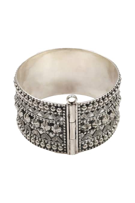 Buy_Sangeeta Boochra_Silver Plated Designer Handcrafted Bangle _Online_at_Aza_Fashions