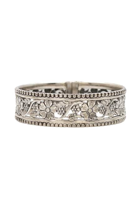 Sangeeta Boochra_Silver Plated Designer Floral Bangle _Online_at_Aza_Fashions