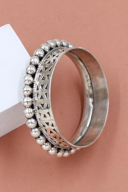 Sangeeta Boochra Designer Silver Handcrafted Bangle 