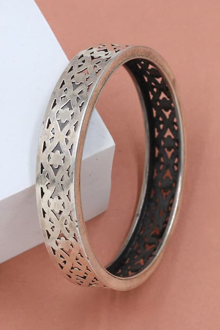 Sangeeta Boochra Designer Silver Bangle 