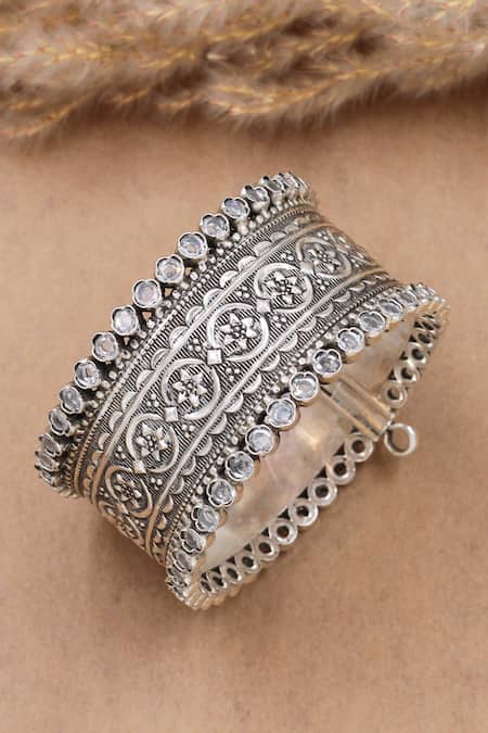 Sangeeta Boochra Kundan Silver Designer Bangle 