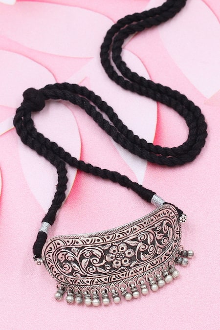 Sangeeta Boochra Designer Silver Handcrafted Choker 